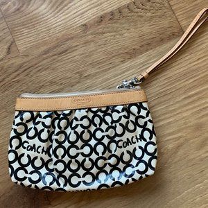 COACH Wristlet - Size 7" x 5"